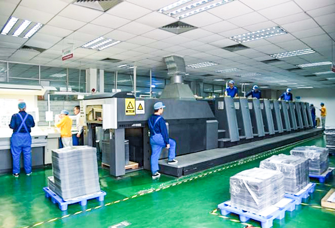 plastic box company