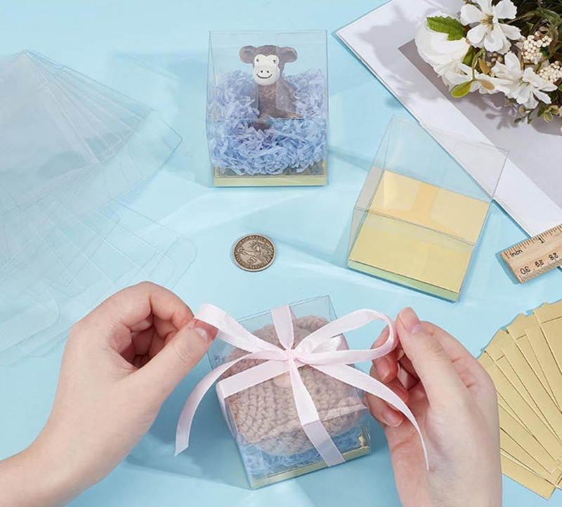How Do I Choose the Right Size Clear Gift Box for Jewelry?